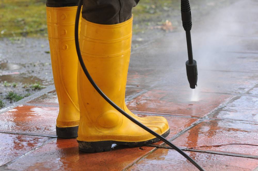  Surrey Commercial and Residential Pressure Wash
